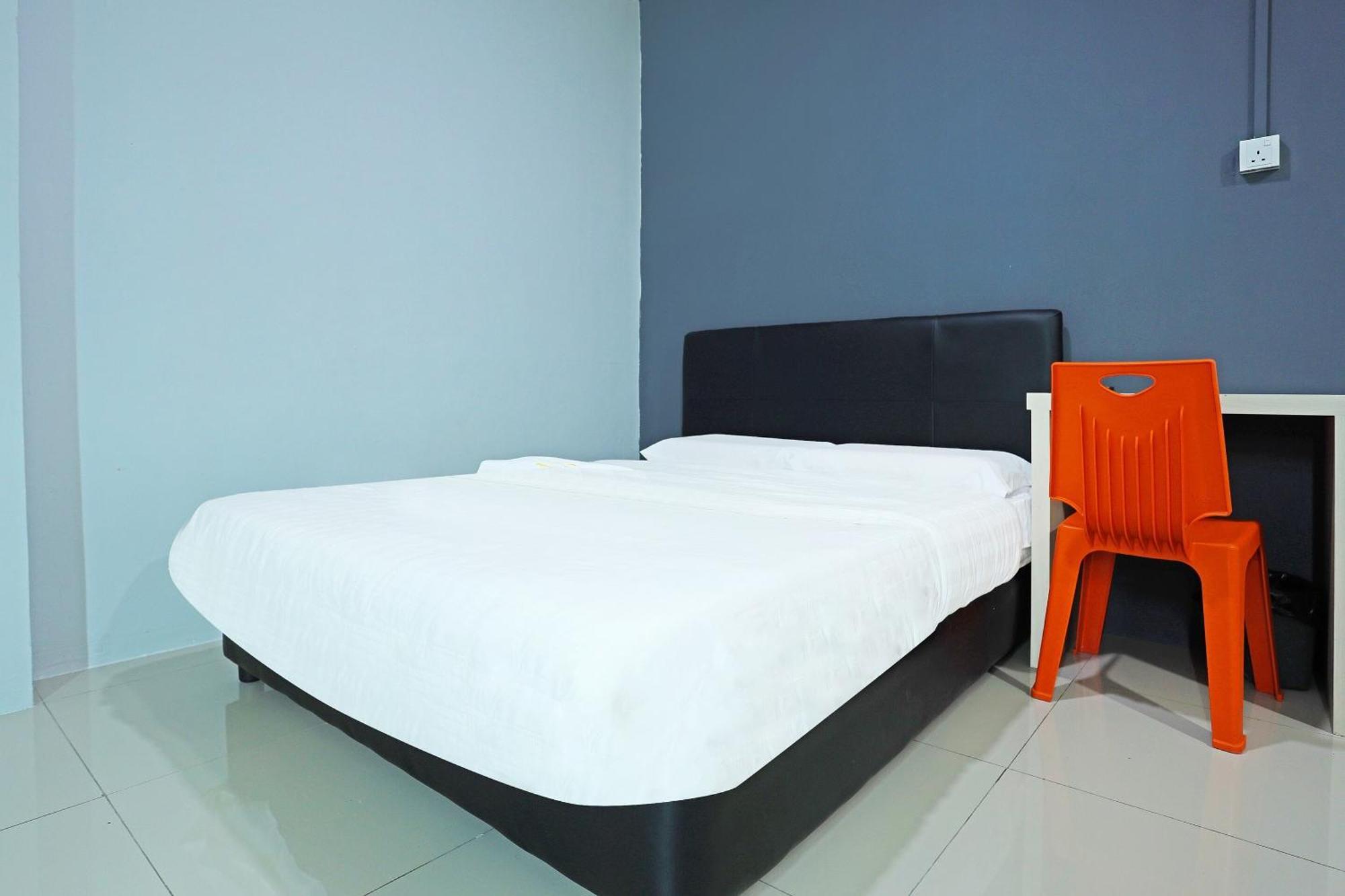 Super Oyo 90478 Marina World Hotel Kuching Eksteriør billede