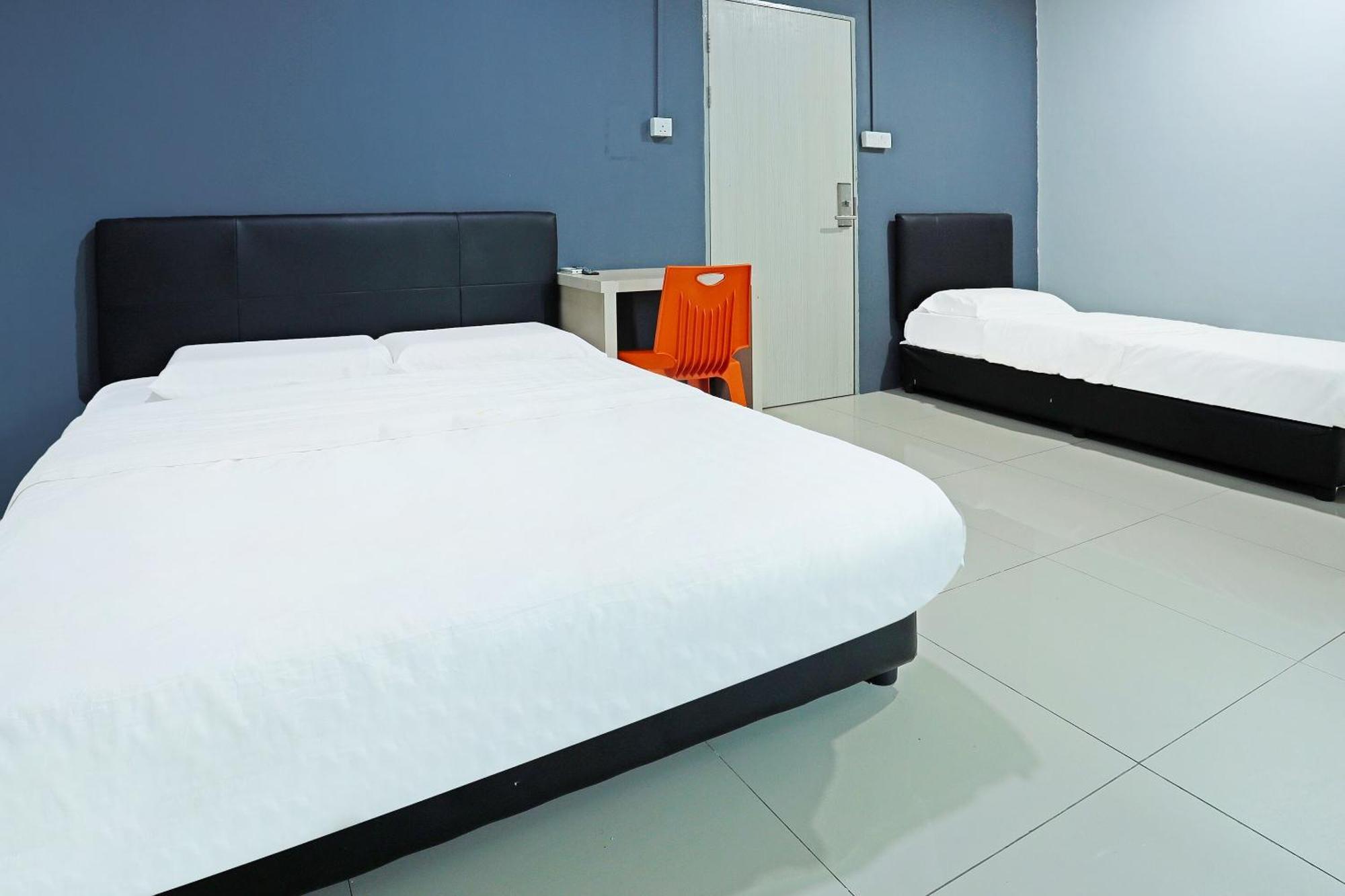 Super Oyo 90478 Marina World Hotel Kuching Eksteriør billede