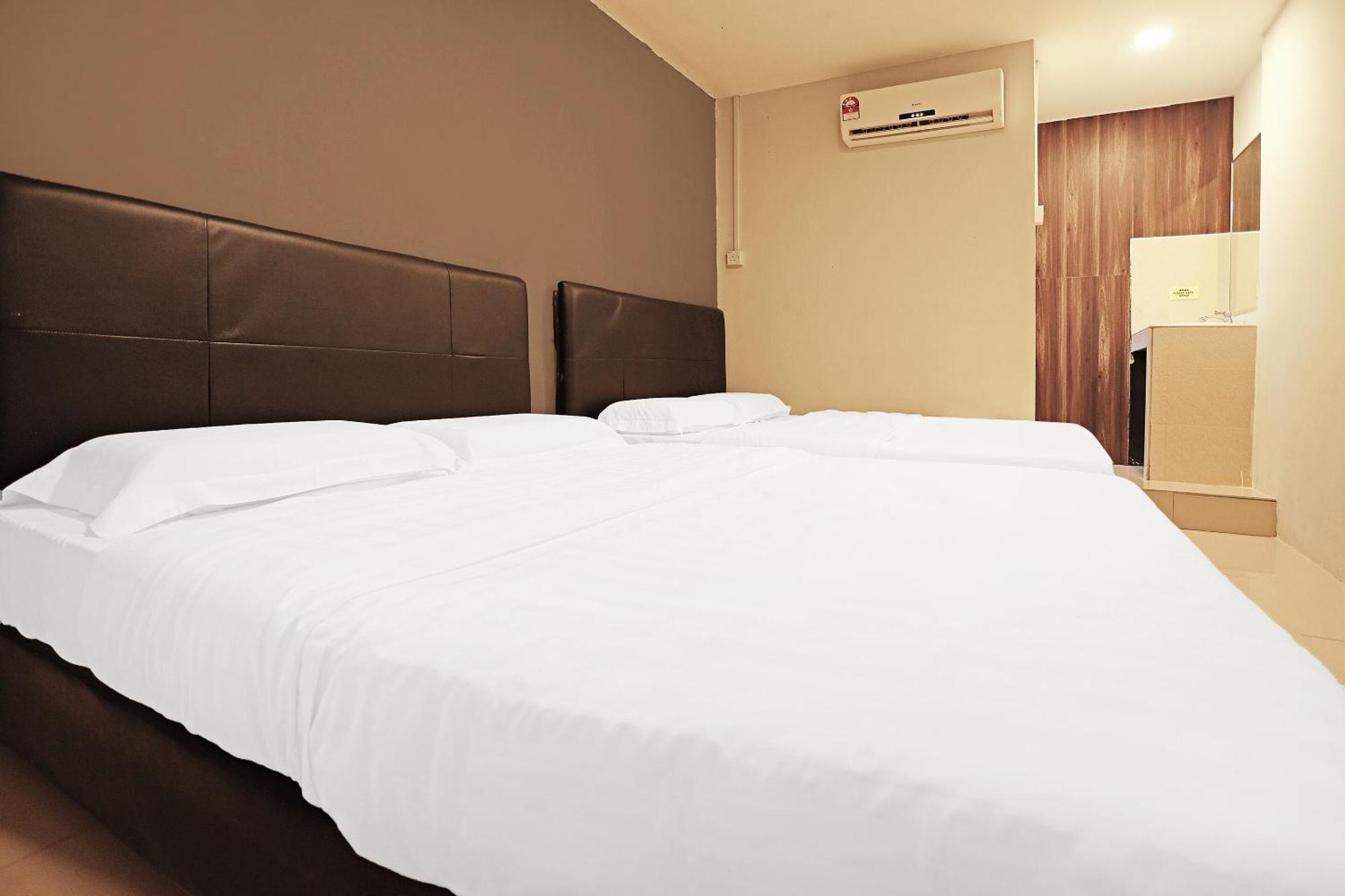 Super Oyo 90478 Marina World Hotel Kuching Eksteriør billede