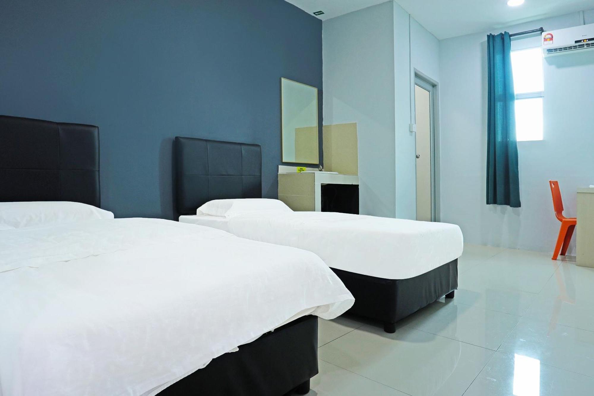 Super Oyo 90478 Marina World Hotel Kuching Eksteriør billede